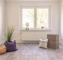Modernisierte 4-Raum-Wohnung mit Wohlfühlbalkon - Chemnitz Borna-Heinersdorf