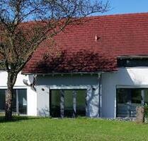 Wohnung Doppelhaushälfte - 1.350,00 EUR Kaltmiete, ca.  200,00 m² in Forchtenberg (PLZ: 74670)