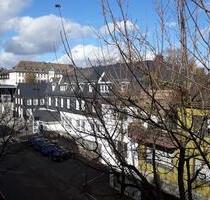 Schöne großzügige Mietwohnung im Dachgeschoss zu vermieten - Halver