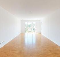 Große 3-Zimmer-Wohnung mit 2 Balkonen - Frankfurt am Main Sachsenhausen