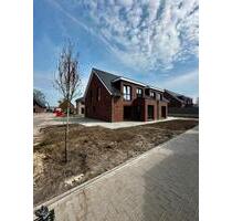 Erstbezug: DHH in Wiefelstede - 1.350,00 EUR Kaltmiete, ca.  125,00 m² in Wiefelstede (PLZ: 26215)