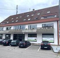 Laden- bzw. Bürofläche mit sehr großer Schaufensterfront - Neu-Ulm Burlafingen