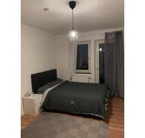 Helle 2-Zimmer-Wohnung mit 2 Balkonen - Frei ab 1 Nov - Ludwigshafen am Rhein Parkinsel