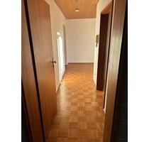 3,5-Zimmer-Dachgeschosswohnung mit Balkon, EBK in Mimmenhausen - Salem