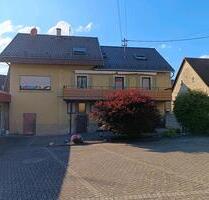 Großfamilienhaus mit Nebengebäude - Eppingen