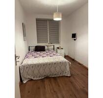 Ich bitte ein Zimmer - 650,00 EUR Kaltmiete, ca.  15,00 m² in Berlin (PLZ: 10997) Friedrichshain-Kreuzberg