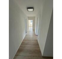 4 Zimmer Wohnung Kernsaniert - 1.000,00 EUR Kaltmiete, in Freudenberg (PLZ: 97896)
