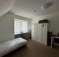 Ruhige 6-Zimmer Wohnung in ländlicher Lage in Brackel