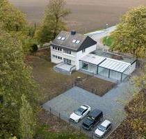 Traumhafte Villa-Wohnung - Whirlpool, Wintergarten, 800 m² Garten - Krefeld Benrad