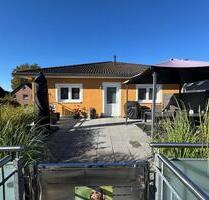 Zentral gelegene 3 Zi.- Dachterrassenwohnung mit Klimaanlage (ca. 1.490,- inkl. sämtlicher NK) - Neustadt am Rübenberge