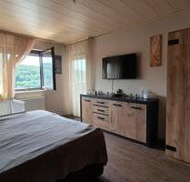 Provisionsfrei-Haus mit 2 Wohnungen und privatem Garten - Adelsheim