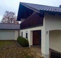 Freistehendes Einfamilienhaus in guter Lage Garage und Garten - Zeitlarn