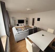 3-Zimmer-Wohnung in der Altstadt – Balkon, Einbauküche, Möbel - Bielefeld