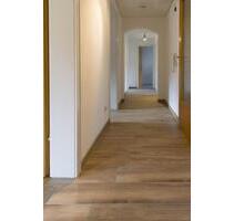 3,5-Zi.-Whg. EG mit Balkon & EBK in Weisenbach