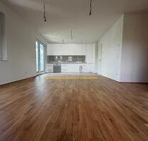 Erstbezug! Exklusive 2-Zi-Neubauwohnung mit EBK & TG Stellplatz - Oberursel (Taunus)