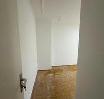 WG Zimmer in Neuhausen Nymphenburg in 5er WG auch Jobcenter - München Moosach
