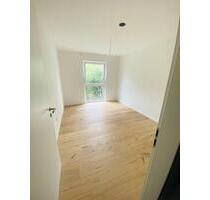 Helle Neubau 3-Zi.-Whg. mit Südwestbalkon in Altdorf, 88 m² - Altdorf bei Nürnberg