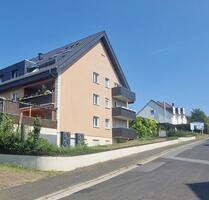 Modernisierte 2 Zimmer Wohnung in bester Lage Karbens.