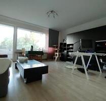 Ein 20qm großen Zimmer mit 4qm balkon in einer 63qm Wohnung - Hamburg Stellingen
