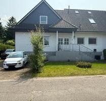 Doppelhaushälfte mit Garage und überdachter Südterrasse - Lentföhrden