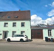 Auto-, Oldtimer-, Motorradsammler Haus mit riesiger Garage und - Engen