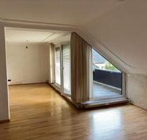 Attraktive 2 Zi. Dachgeschosswohnung, Dachterrasse, Einbauküche - Wolfsburg Detmerode