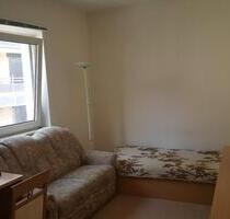 Vermiete 1 Zimmer in einer 3-Zimmerwohnung an Wochenend-Pendler - Nürnberg Eberhardshof
