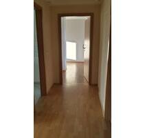 2 Zimmer Wohnung mit Terrasse Auch für Monteure - Arnsberg Holzen