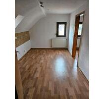 3ZKB Dachgeschosswohnung - 480,00 EUR Kaltmiete, ca.  70,00 m² in Idar-Oberstein (PLZ: 55743)