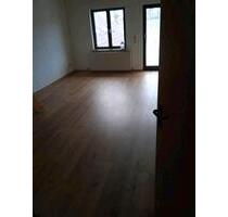 55 qm frisch renovierte Wohnung OG,Balkon + Dachstudio - Röthlein