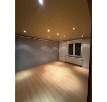 Helle 1-Zimmer-Wohnung mit Einbauküche (28 m²) - Zwickau Neuplanitz