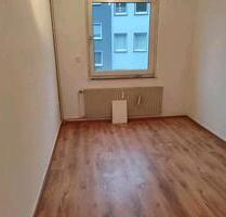 4½ Zimmer Wohnung - 1.000,00 EUR Kaltmiete, ca.  80,00 m² in Duisburg (PLZ: 47139) Beeck