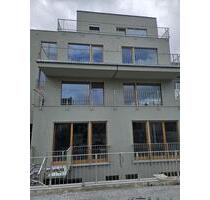 Erstbezug: Helle 4-Zimmer Wohnung mit Balkon im 1. OG in Bonn-End