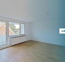**FRISCH RENOVIERT: 2-Zimmer-Wohnung mit BALKON und Tageslichtbad** - Leer (Ostfriesland)
