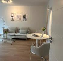 Von Privat: sonnige 2 Zimmer Wohnung mit Terrasse & TG - Bad Vilbel