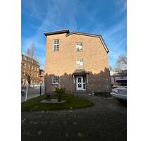 Haus mit Garten 180 qm und kleine Halle Haustiere erlaubt!! - Aachen Eilendorf