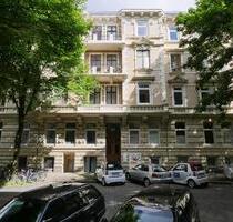 Uni-Viertel ruhige Lage: 4-Zimmer-Altbau als Büro oder Praxis. Bildung einer Wohngemeinschaft möglich - Hamburg Rotherbaum