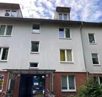 Helle 3-Zimmer-Dachgeschosswohnung mit Balkon - Delmenhorst Bungerhof