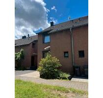 Einfamilie Reihenhaus - 360.000,00 EUR Kaufpreis, ca.  120,00 m² in Baesweiler (PLZ: 52499)