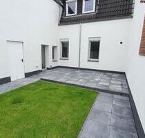 2.5-Zimmer-EG-Wohnung mit Garten in ruhiger Emslage, kernsaniert - Rheine Altenrheine