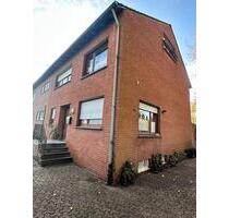 Doppelhaushälfte & 616 qm Grundstück in bester Lage von Privat - Kevelaer