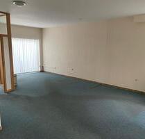 LadenBüroPraxisStudio - 580,00 EUR Kaltmiete, ca.  8,00 m² in Höchstadt an der Aisch (PLZ: 91315)