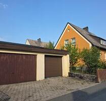 Freistehendes Wohnhaus mit Garten in ruhiger Stadtrandlage - Helmbrechts