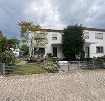 2 Zimmer Wohnung mit Bad Küche 2x Kellerraum Garage Stellplatz - Bensheim