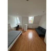 Lichtdurchflutetes möbliertes 1-Zimmerappartment - Iserlohn