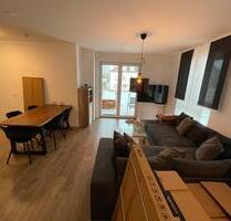 Neuwertige 4-Zimmerwohnung mit Balkon im 1. OG - Römerberg