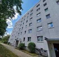 **FRISCH RENOVIERT** 2-Zimmer-Wohnung Balkon Bad mit Wanne EG ab 01.01.2025 - Cottbus Spremberger Vorstadt