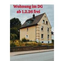 Helle Dachgeschosswohnung in Bochum Linden mit Blick in den Park