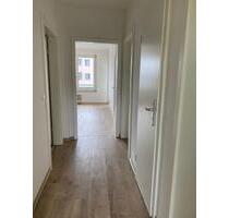 Gemütliche 2-Zimmer-Wohnung in grüner Lage mit Balkon - Lippstadt Overhagen