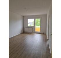 Gut geschnittene 2 Raum Wohnung mit Balkon - Stendal
